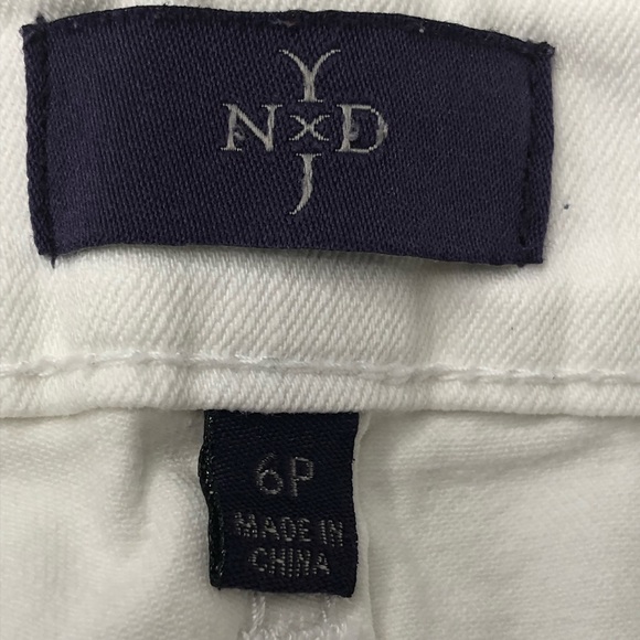 NYDJ White Mid Rise Stretch Cropped Jeans with Notched Leg - Picture 10 of 14